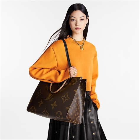 lv escale onthego gm|Onthego GM Monogram Giant Canvas, Brownn.